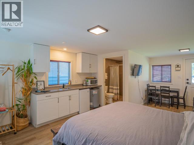 2277 Phillips Road, Powell River, BC - Indoor