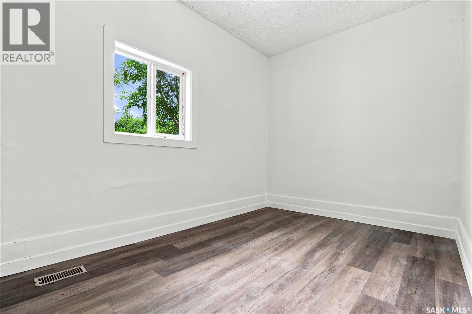 209 T Avenue N, Saskatoon, SK - Indoor Photo Showing Other Room
