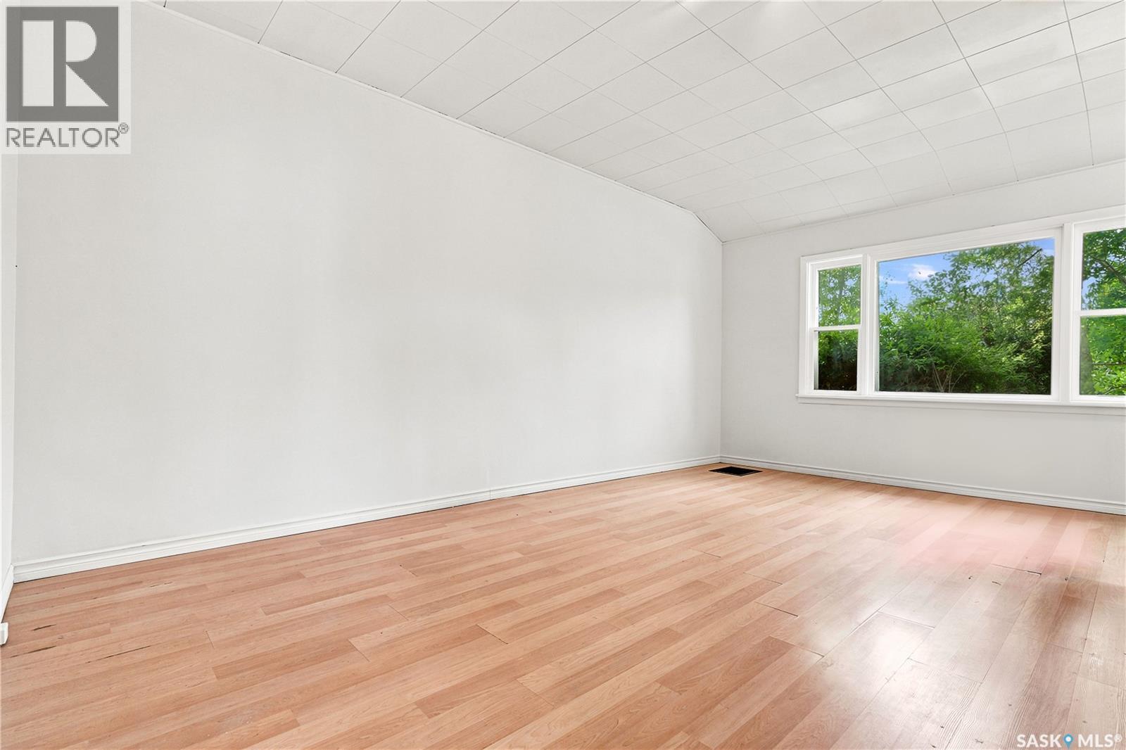 209 T Avenue N, Saskatoon, SK - Indoor Photo Showing Other Room