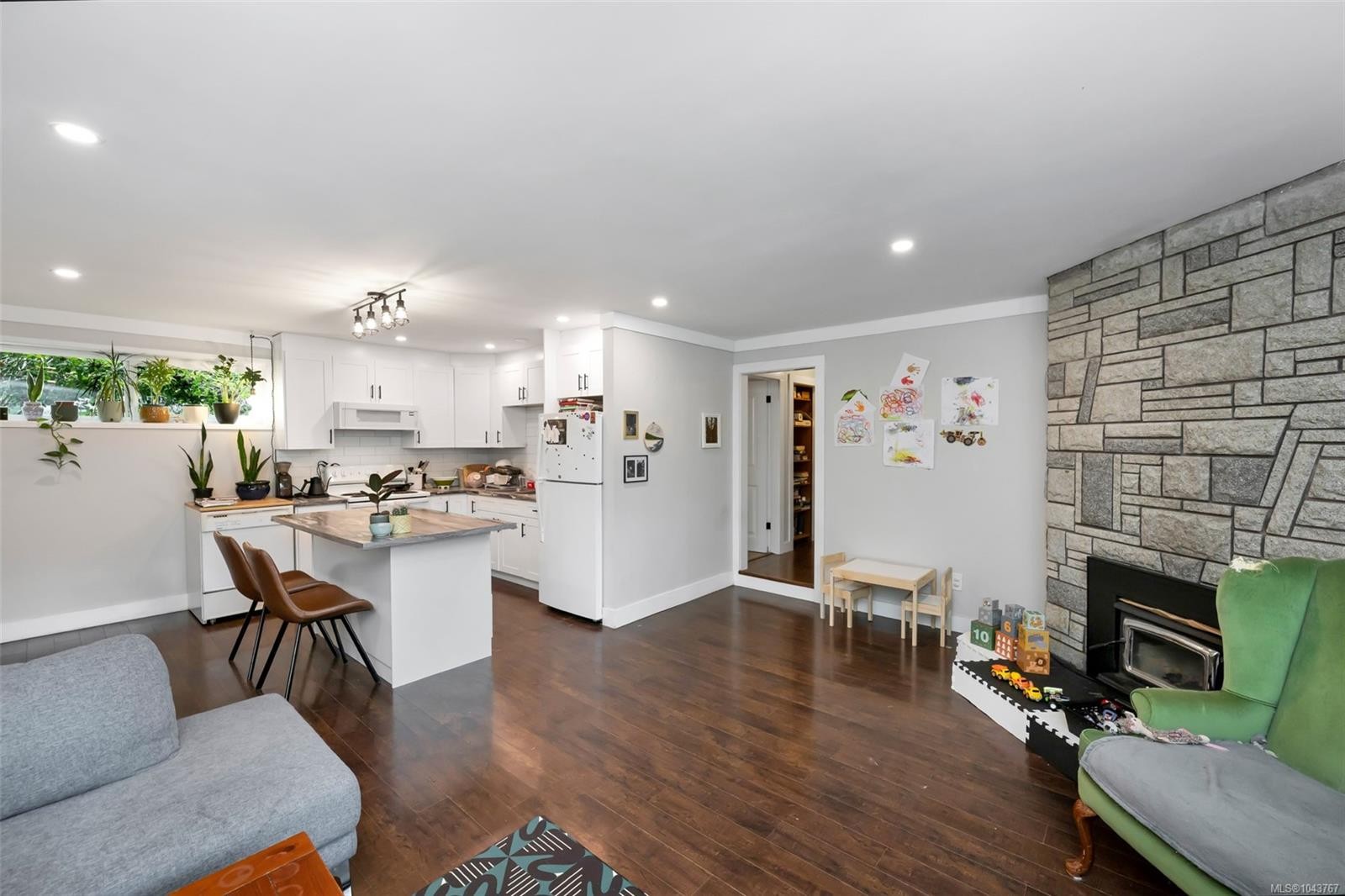 1080 Maple Bay Rd, Duncan, BC