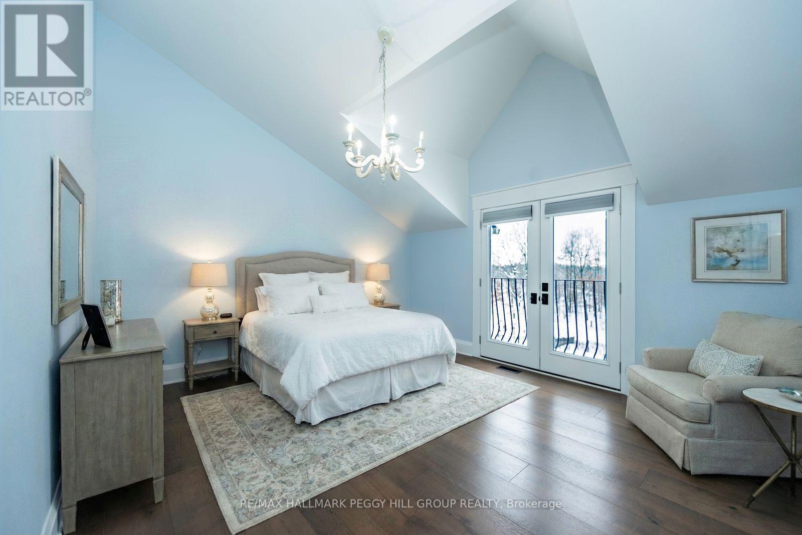 16 Heron Boulevard, Springwater, ON - Indoor Photo Showing Bedroom