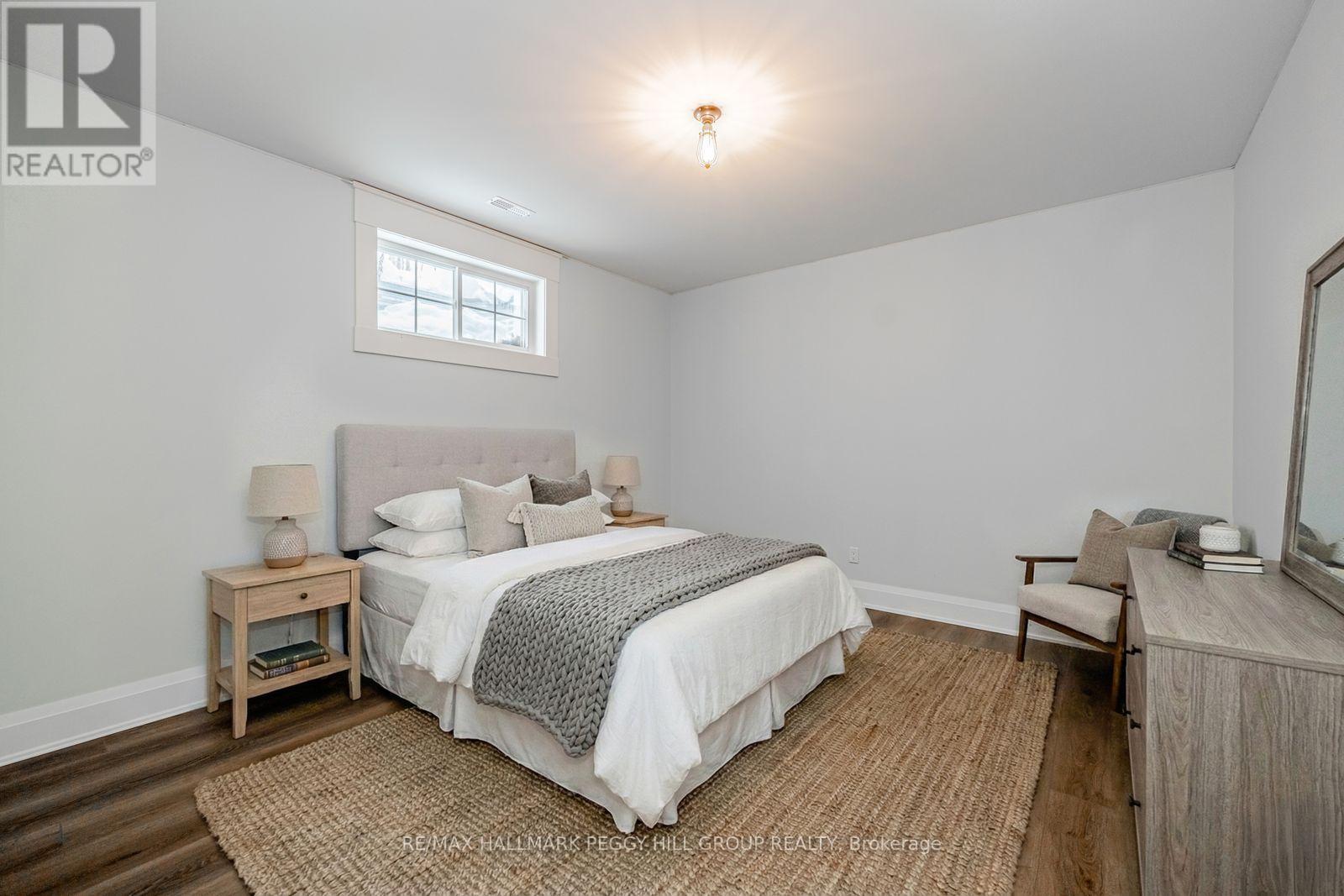 16 Heron Boulevard, Springwater, ON - Indoor Photo Showing Bedroom