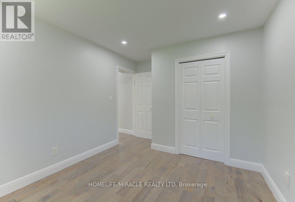 80 Lower Canada Crescent, Kitchener, ON - Indoor Photo Showing Other Room