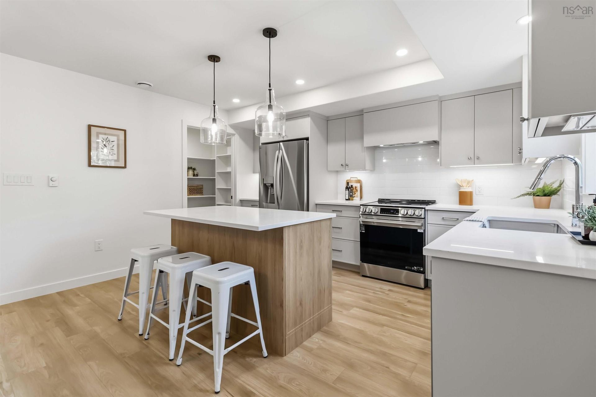 Pun-68B 170 Puncheon Way, Bedford, NS - Indoor Photo Showing Kitchen With Upgraded Kitchen