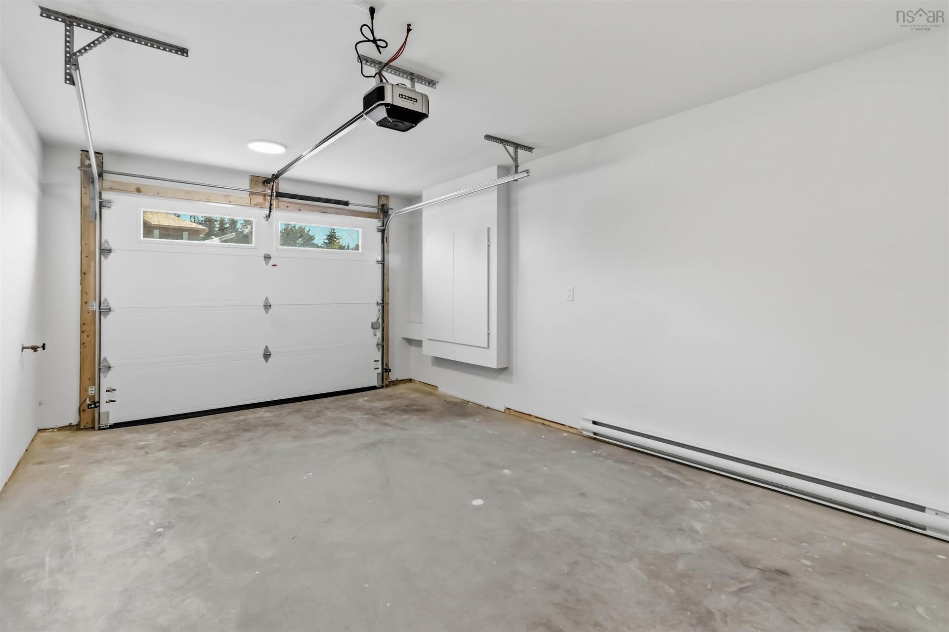 Pun-68B 170 Puncheon Way, Bedford, NS - Indoor Photo Showing Garage