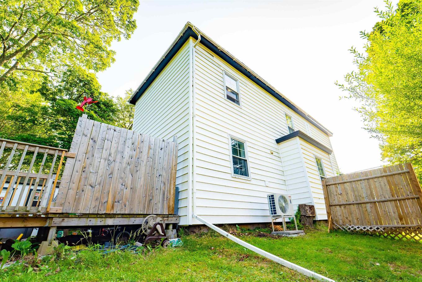 42 Victoria Street, Amherst, NS - Outdoor