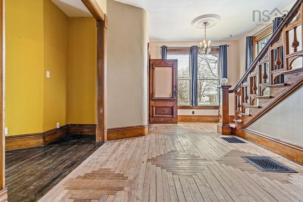 472 Main Street, Parrsboro, NS - Indoor Photo Showing Other Room