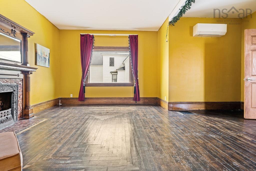 472 Main Street, Parrsboro, NS - Indoor With Fireplace