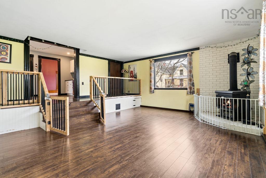 472 Main Street, Parrsboro, NS -