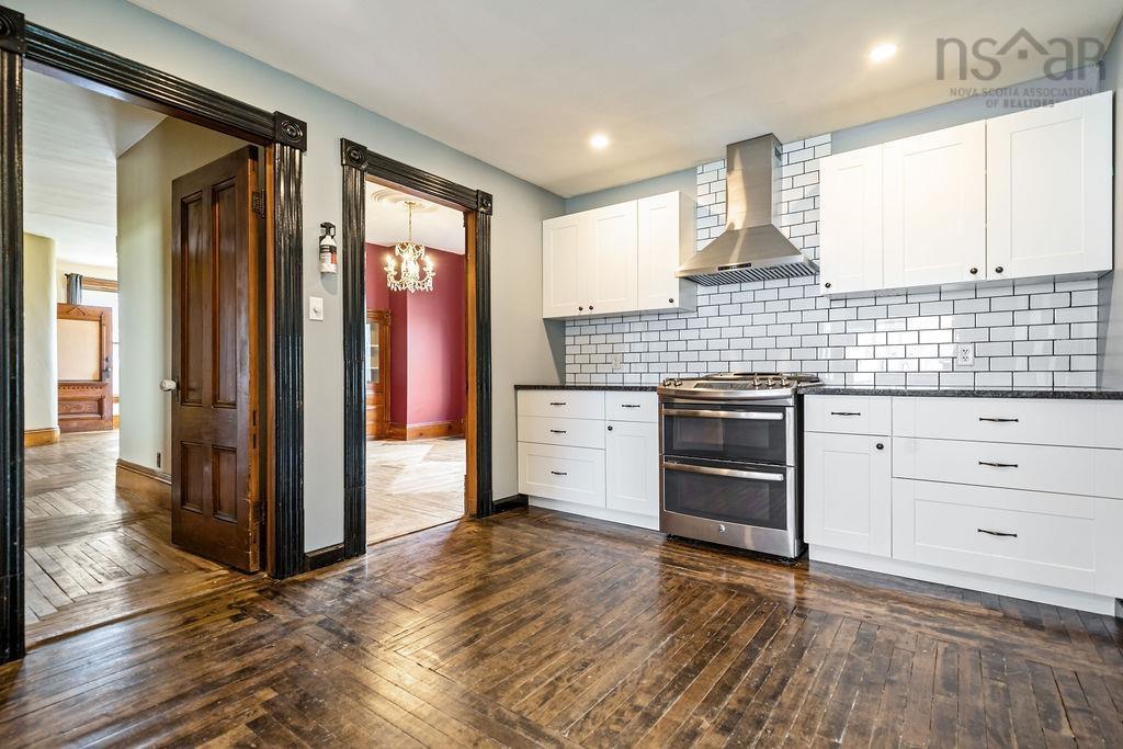472 Main Street, Parrsboro, NS - Indoor Photo Showing Kitchen
