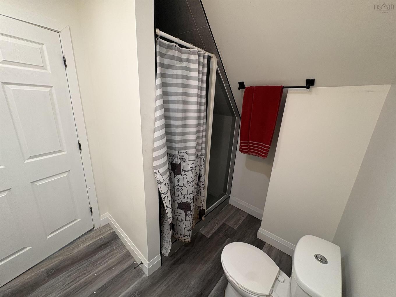 89 St. Phillips Street, Bridgewater, NS - Indoor Photo Showing Bathroom