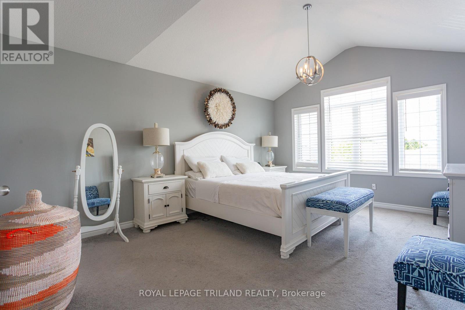 1 Acorn Trail, St. Thomas, ON - Indoor Photo Showing Bedroom