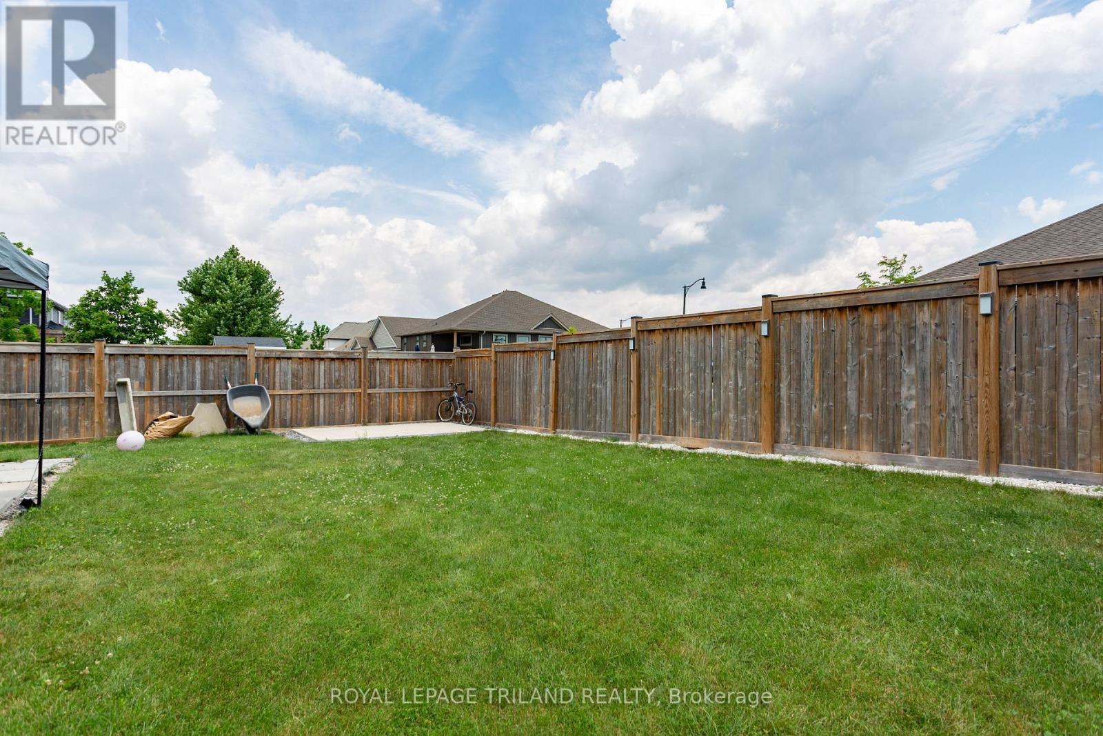 1 Acorn Trail, St. Thomas, ON - Outdoor