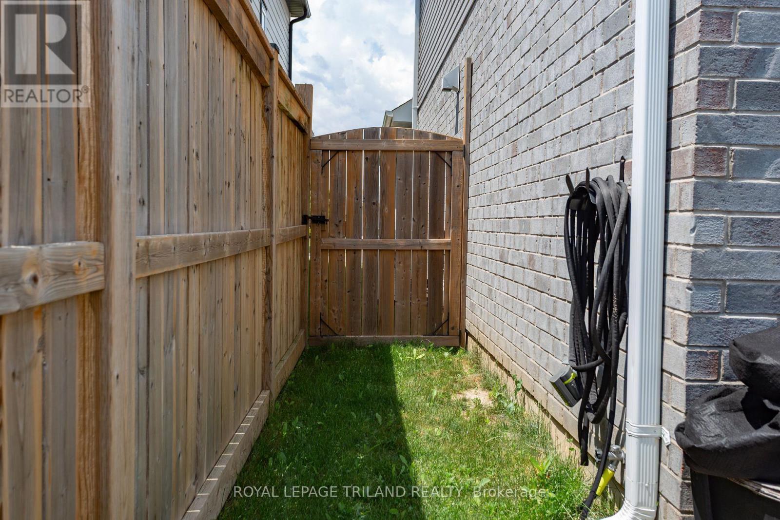 1 Acorn Trail, St. Thomas, ON - With Exterior