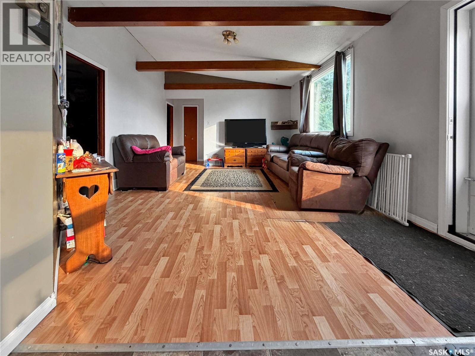 701 3Rd Avenue, Spy Hill, SK - Indoor