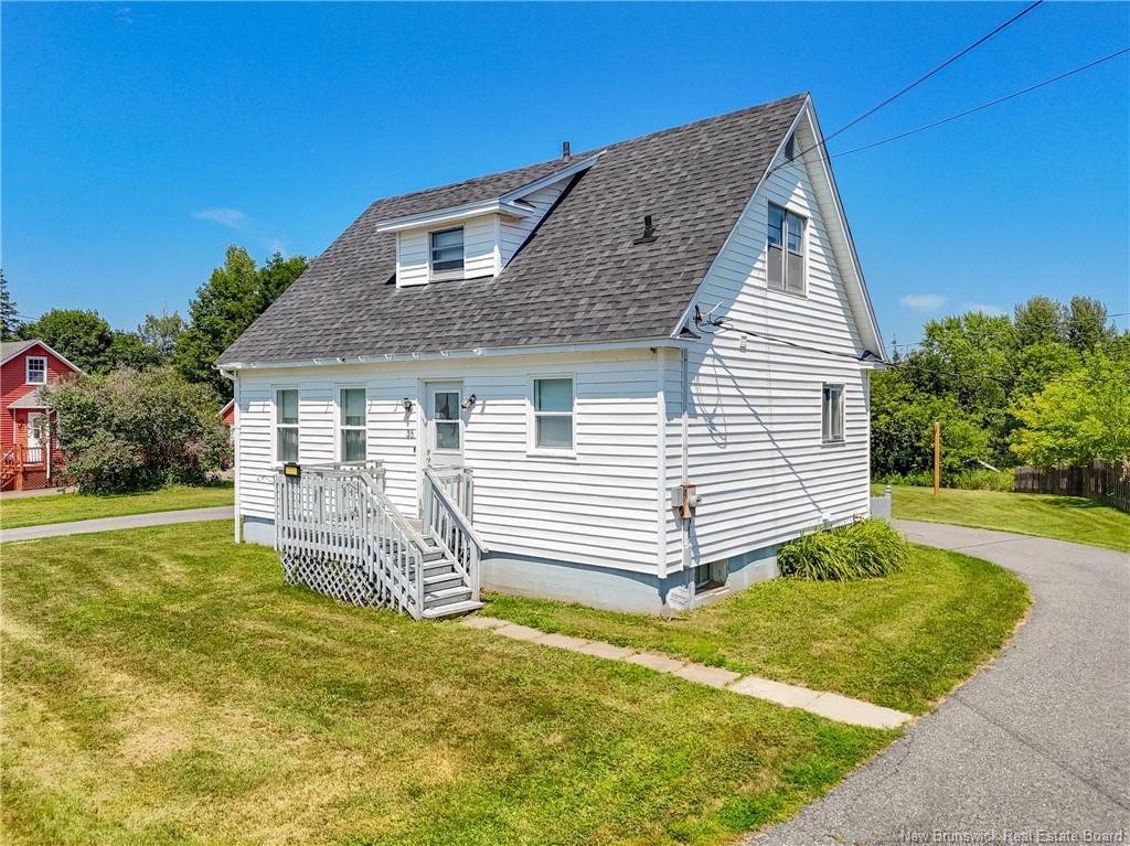 35 Coronation St, Fredericton, NB