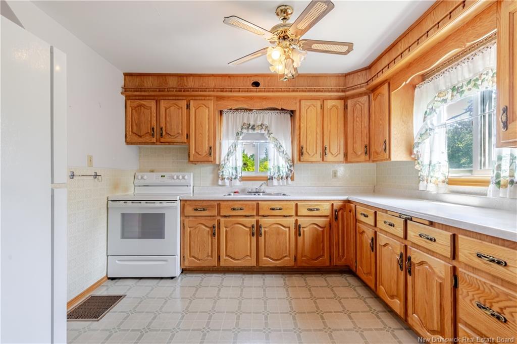35 Coronation St, Fredericton, NB