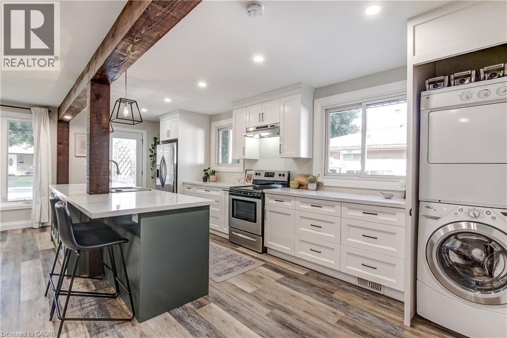 323 Cranbrook Drive, Hamilton, ON - Indoor Photo Showing Laundry Room