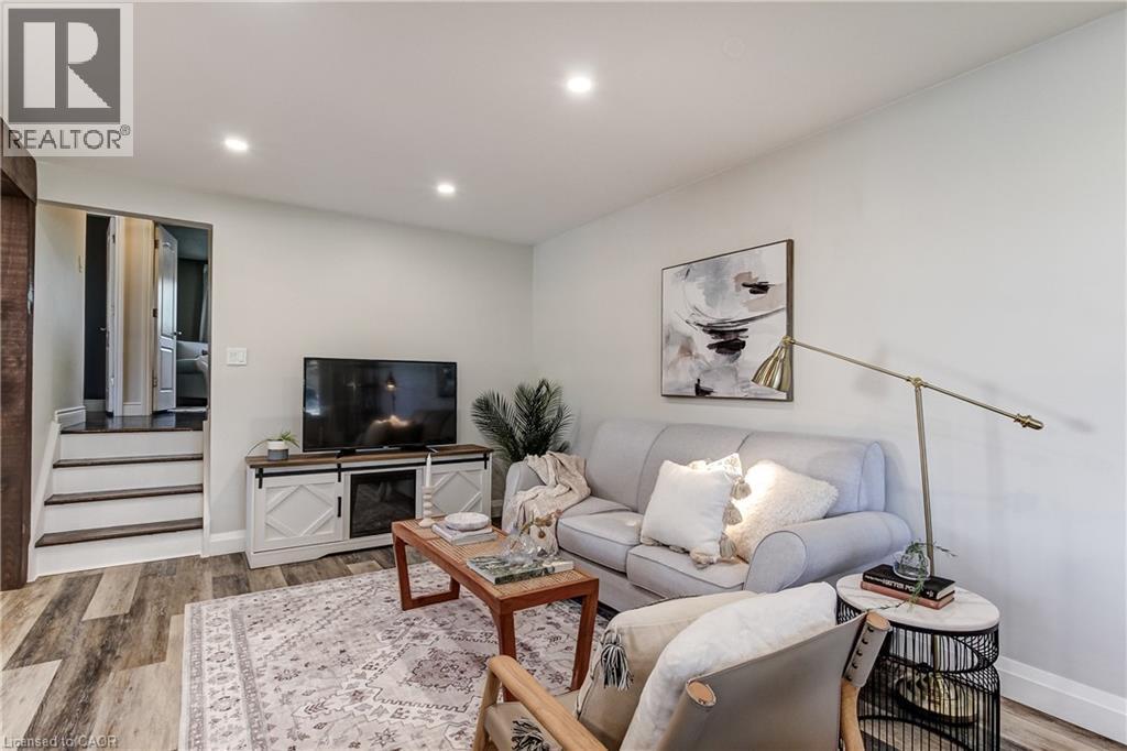 323 Cranbrook Drive, Hamilton, ON - Indoor