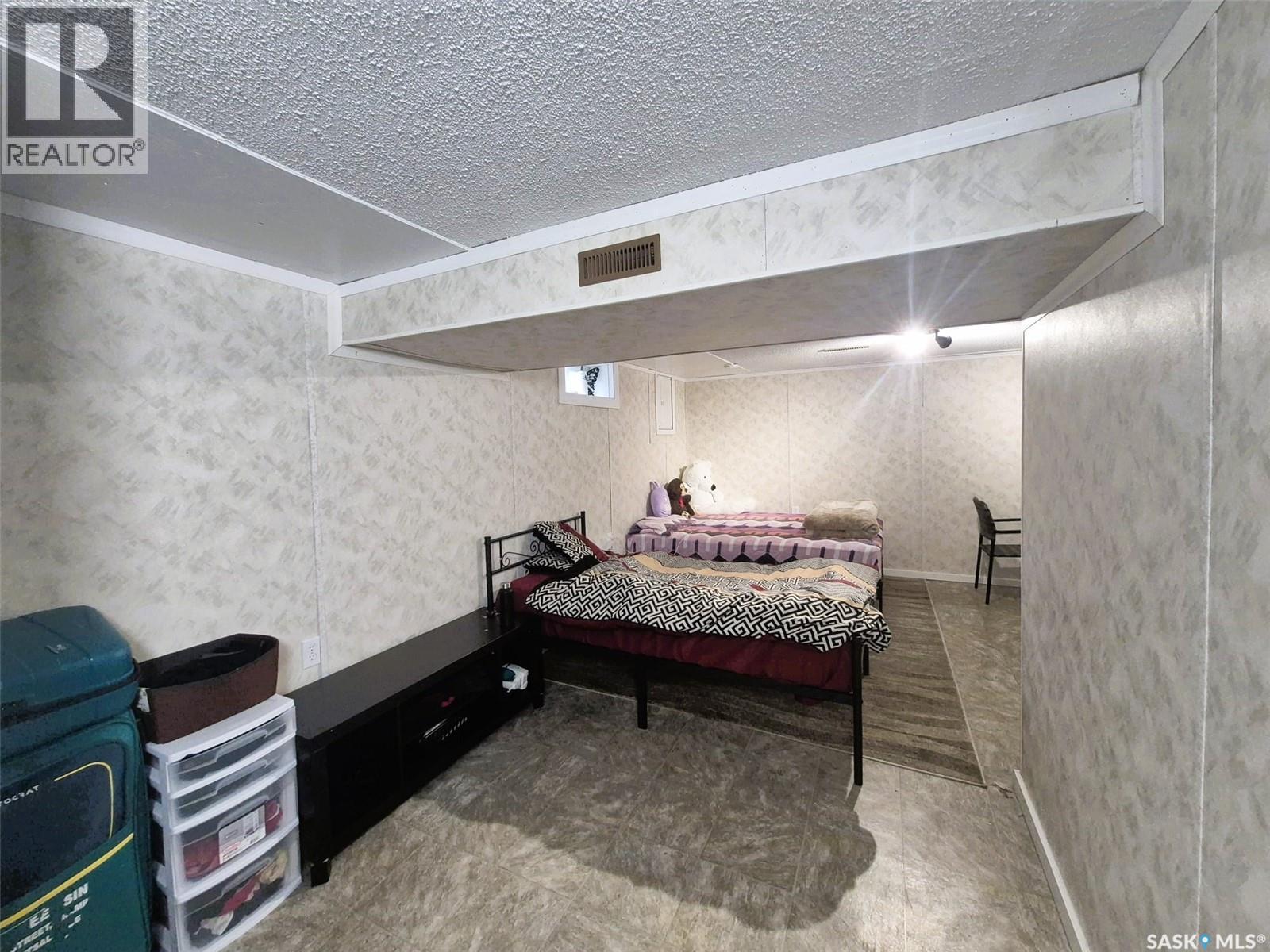 161 Darlington Street E, Yorkton, SK - Indoor Photo Showing Bedroom