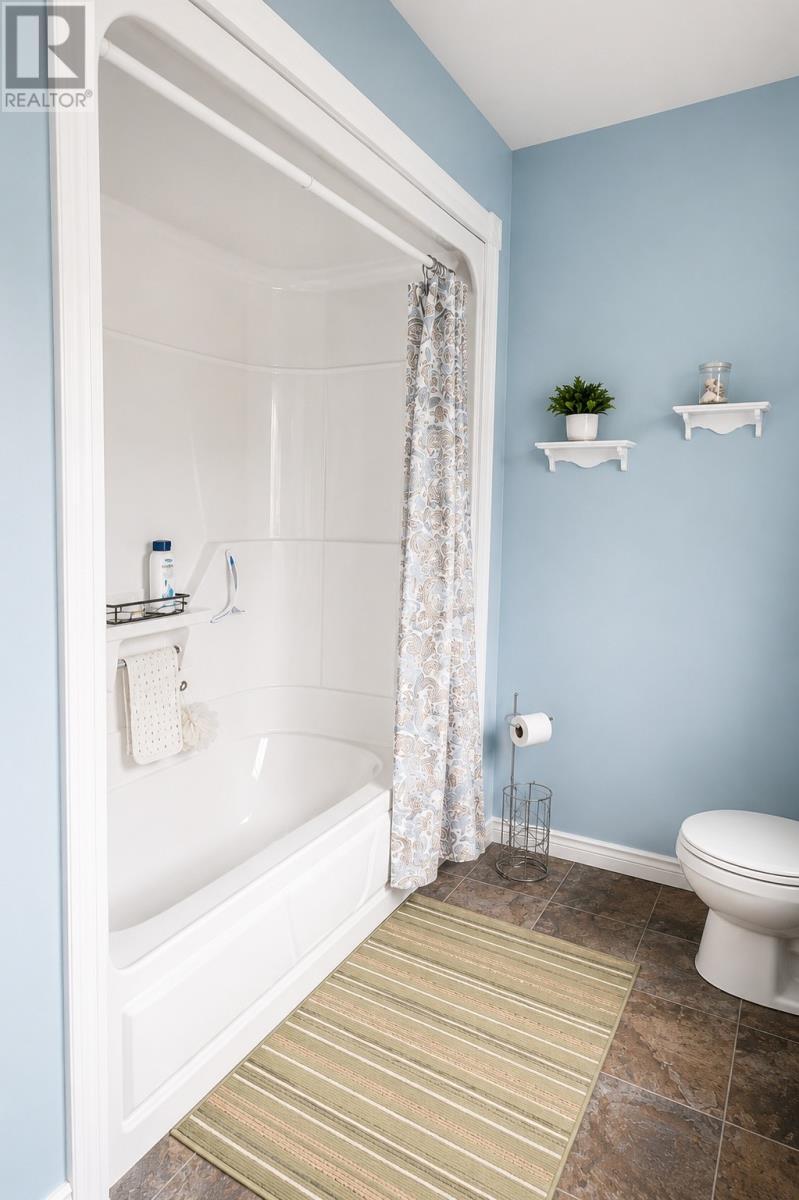 10 Bayview Lane, Lawn, NL - Indoor Photo Showing Bathroom
