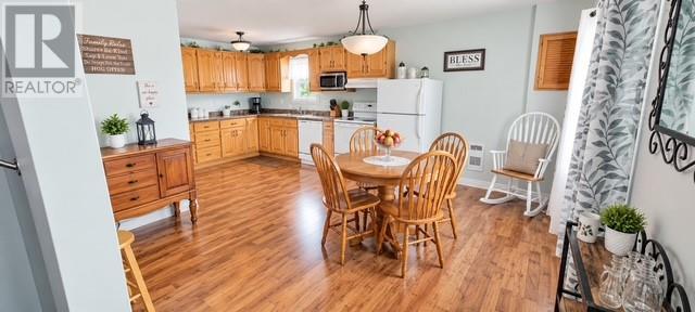 10 Bayview Lane, Lawn, NL - Indoor