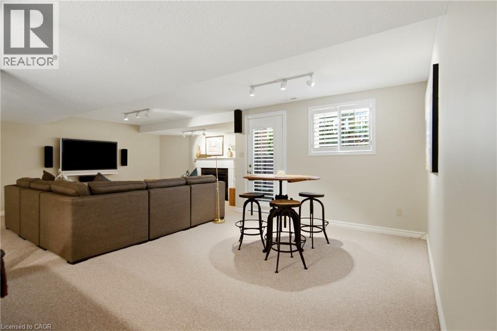 1090 Crofton Way, Burlington, ON - Indoor