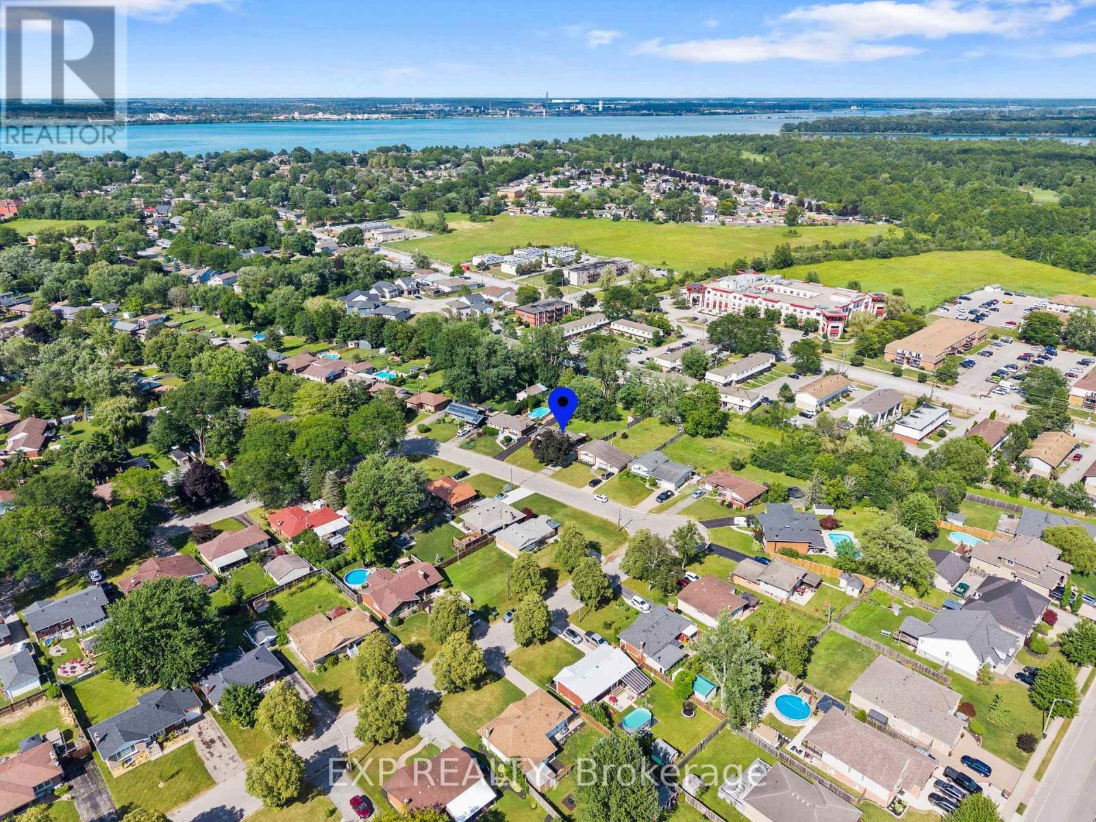8800 Champlain Drive, Niagara Falls (Chippawa), ON - Outdoor With View