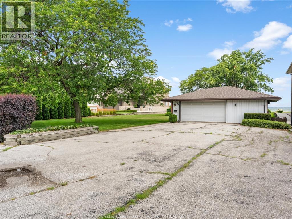 11506 Riverside, Windsor, ON - Outdoor
