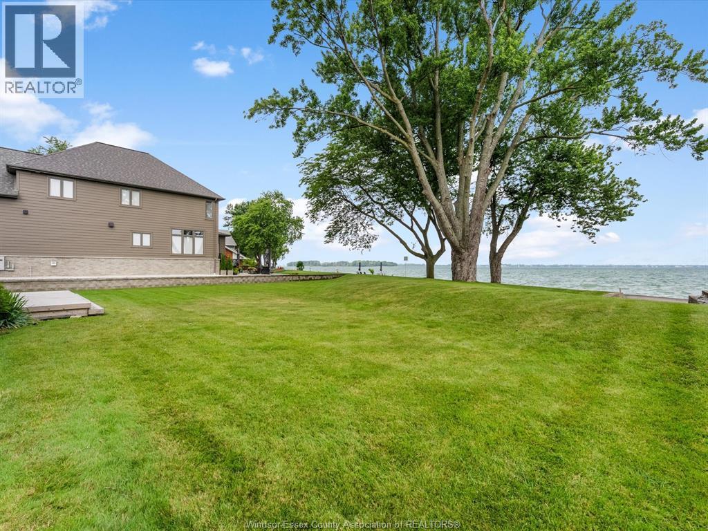 11506 Riverside, Windsor, ON - Outdoor With View