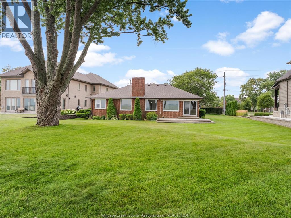 11506 Riverside, Windsor, ON - Outdoor