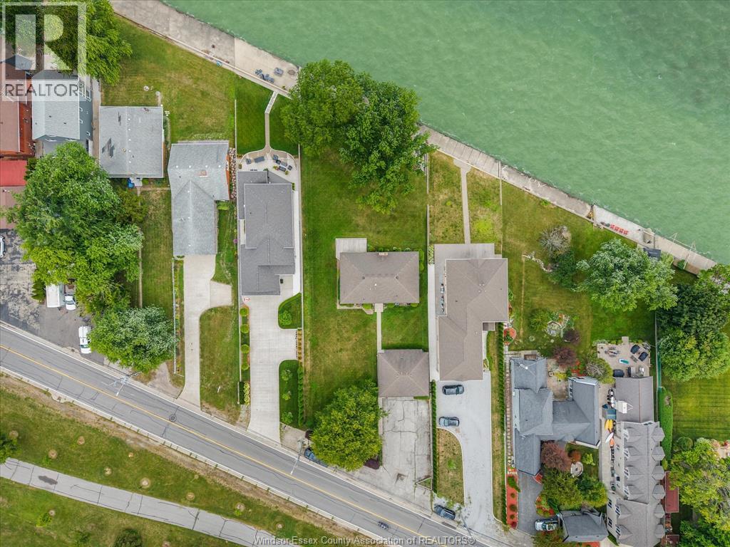 11506 Riverside, Windsor, ON - Outdoor With View