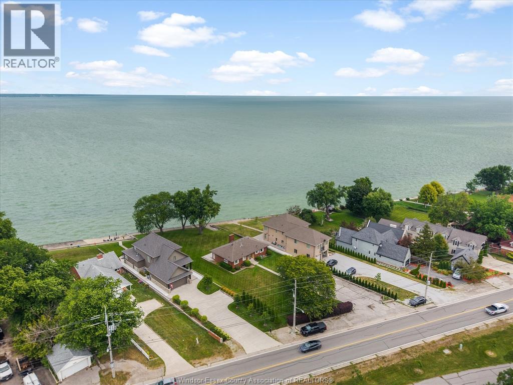 11506 Riverside, Windsor, ON - Outdoor With Body Of Water With View