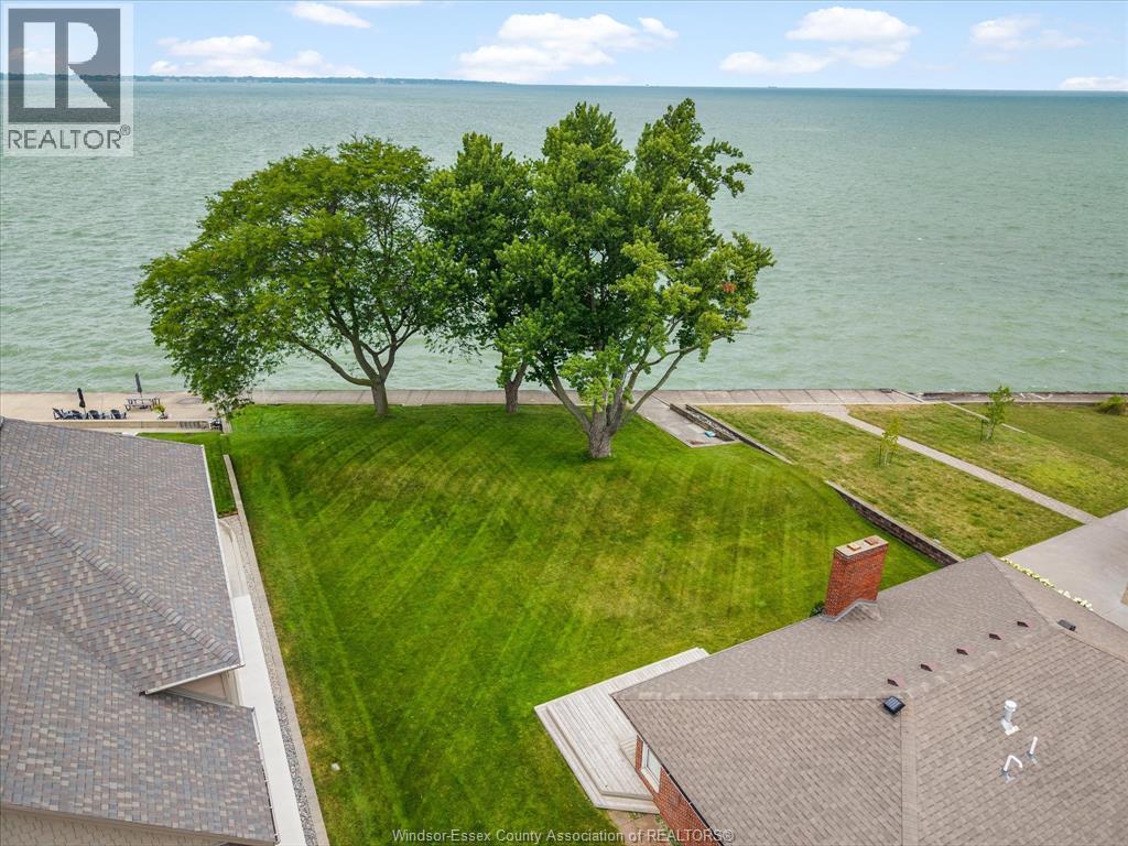 11506 Riverside, Windsor, ON - Outdoor With Body Of Water With View