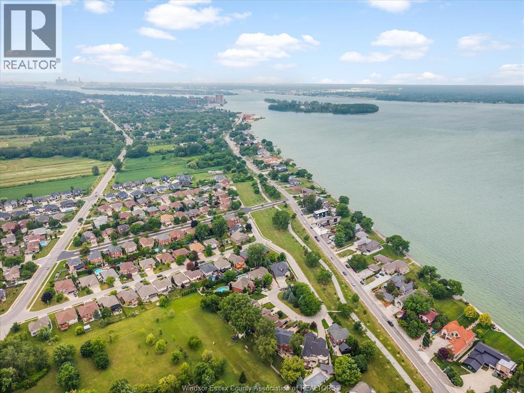 11506 Riverside, Windsor, ON - Outdoor With Body Of Water With View