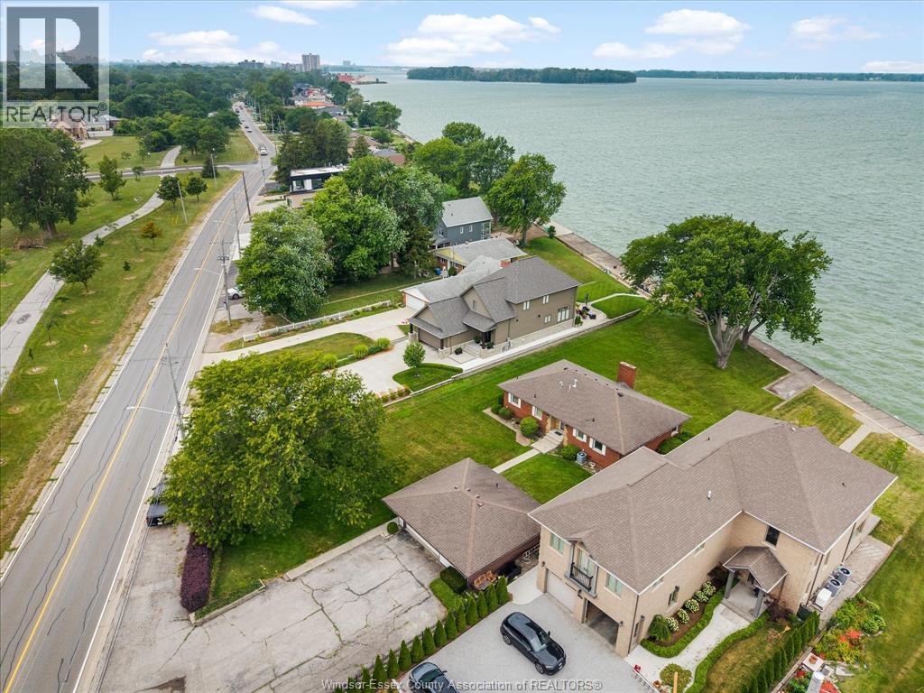 11506 Riverside, Windsor, ON - Outdoor With Body Of Water With View