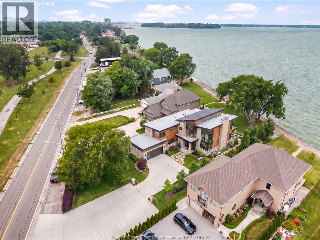 11506 Riverside, Windsor, ON - Outdoor With Body Of Water With View