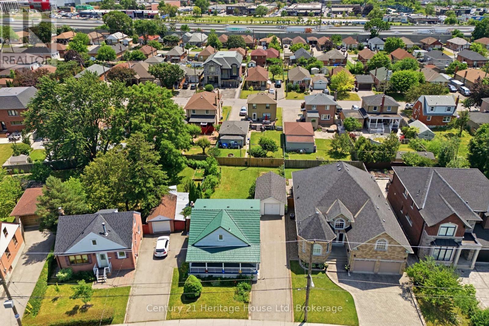 79 Anthony Road, Toronto (Downsview-Roding-Cfb), ON - Outdoor With View