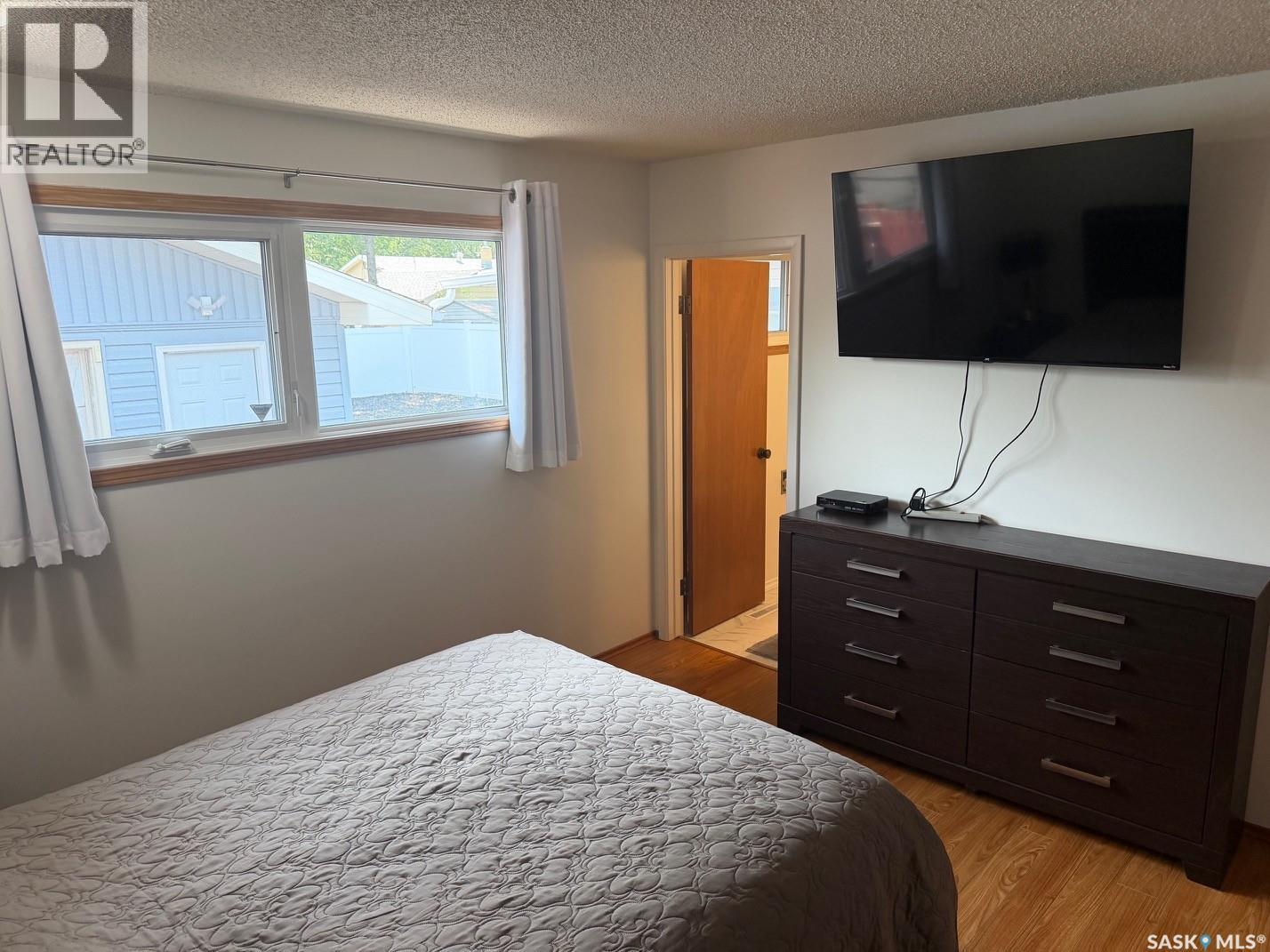 107 Merlin Crescent, Regina, SK - Indoor Photo Showing Bedroom