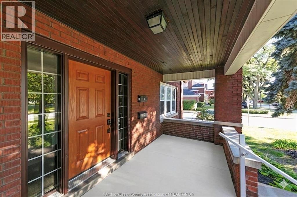 1596 Victoria, Windsor, ON - Outdoor With Exterior
