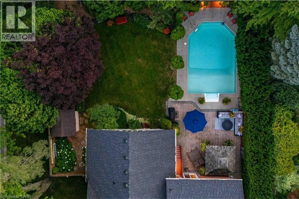 138 Judith Crescent, Ancaster, ON - Outdoor With In Ground Pool