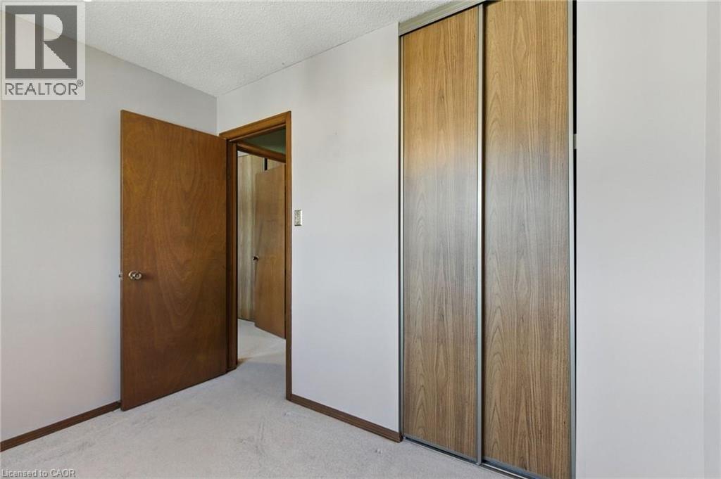 39 Megna Court, Hamilton, ON - Indoor Photo Showing Other Room