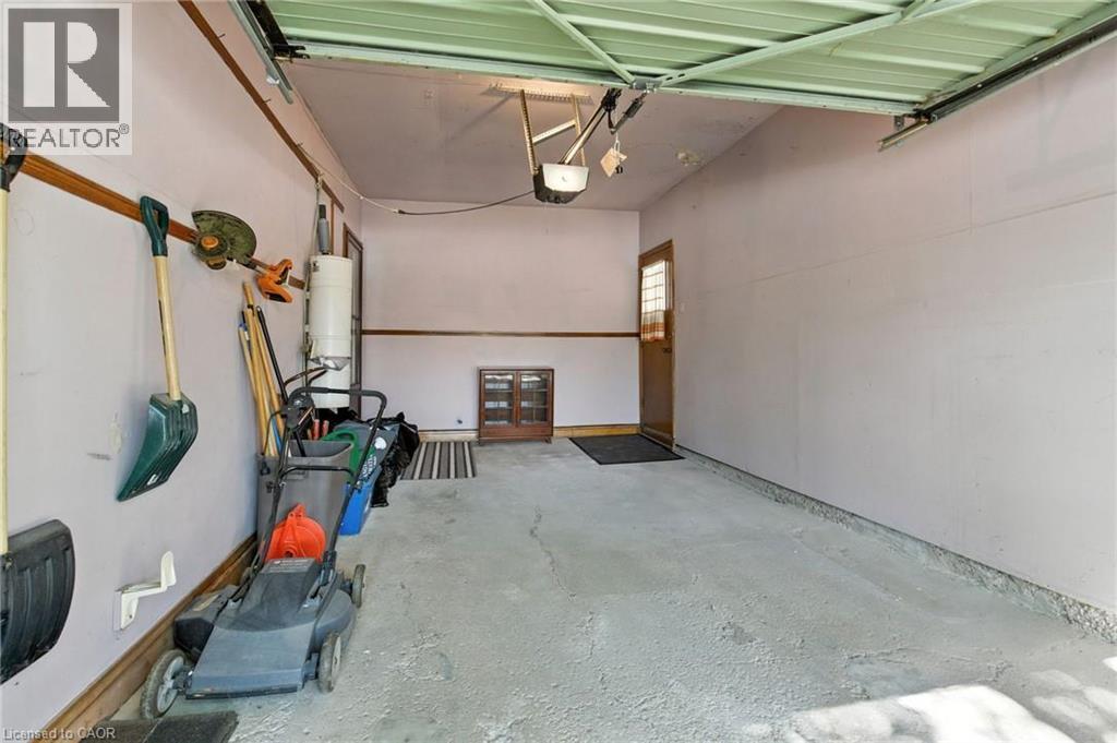 39 Megna Court, Hamilton, ON - Indoor