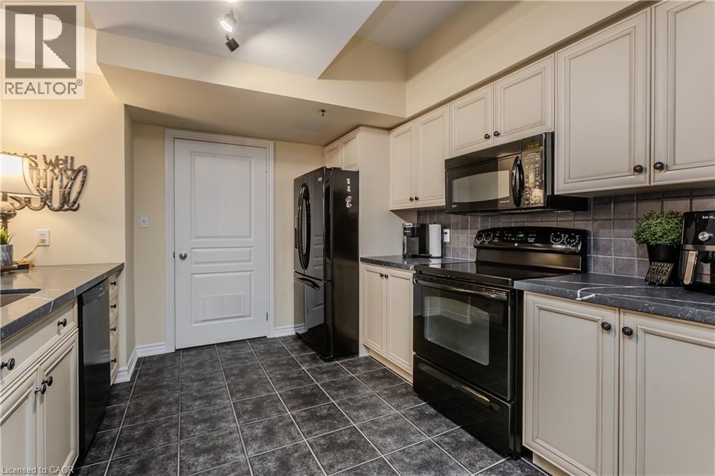 391 Plains Road E Unit# 412, Burlington, ON - Indoor Photo Showing Kitchen