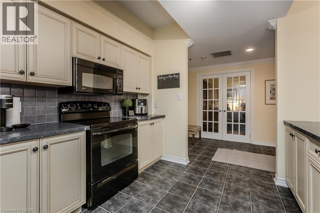 391 Plains Road E Unit# 412, Burlington, ON - Indoor Photo Showing Kitchen