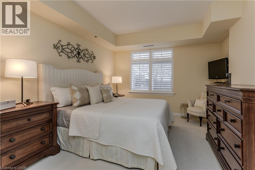 391 Plains Road E Unit# 412, Burlington, ON - Indoor Photo Showing Bedroom