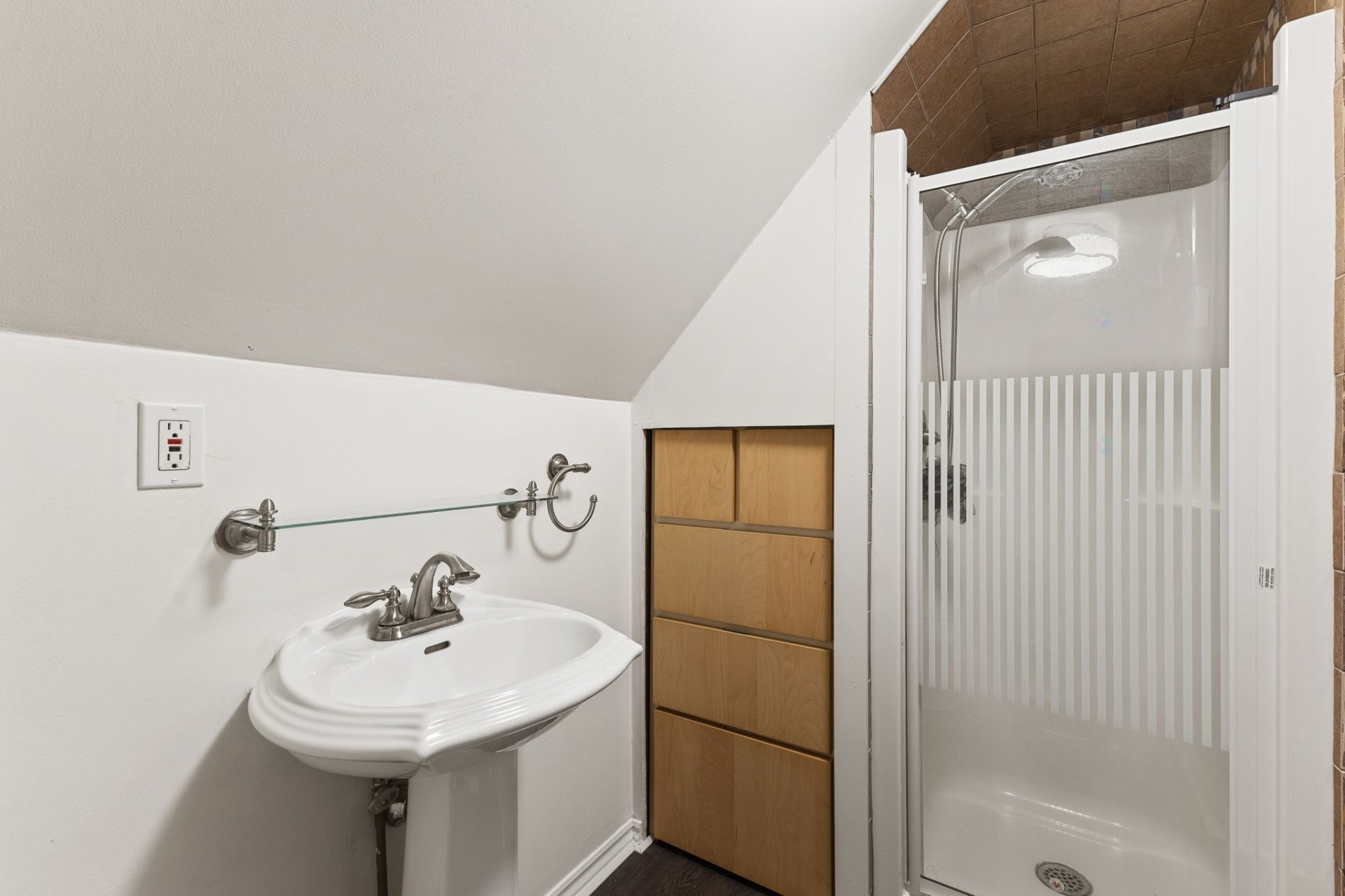 Bathroom - 34 Rue Luc-Charron, Cantley, QC - Indoor Photo Showing Bathroom