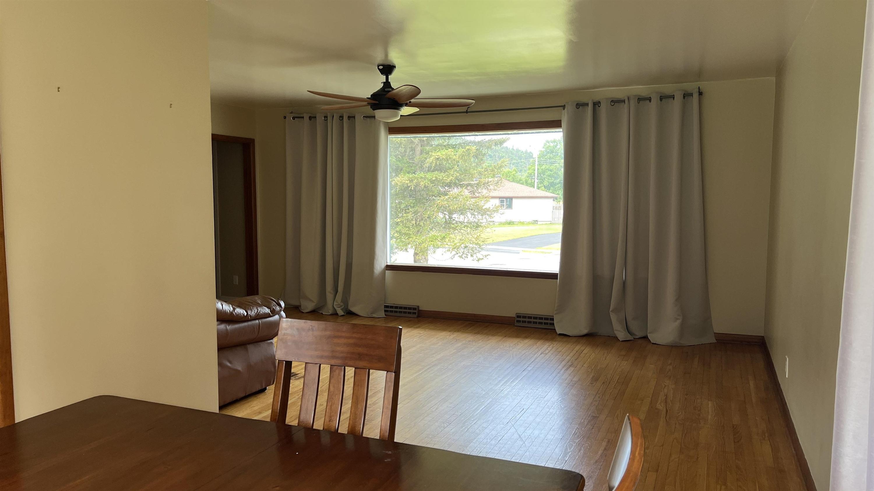 15 Sund Crescent, Marathon, ON - Indoor Photo Showing Other Room