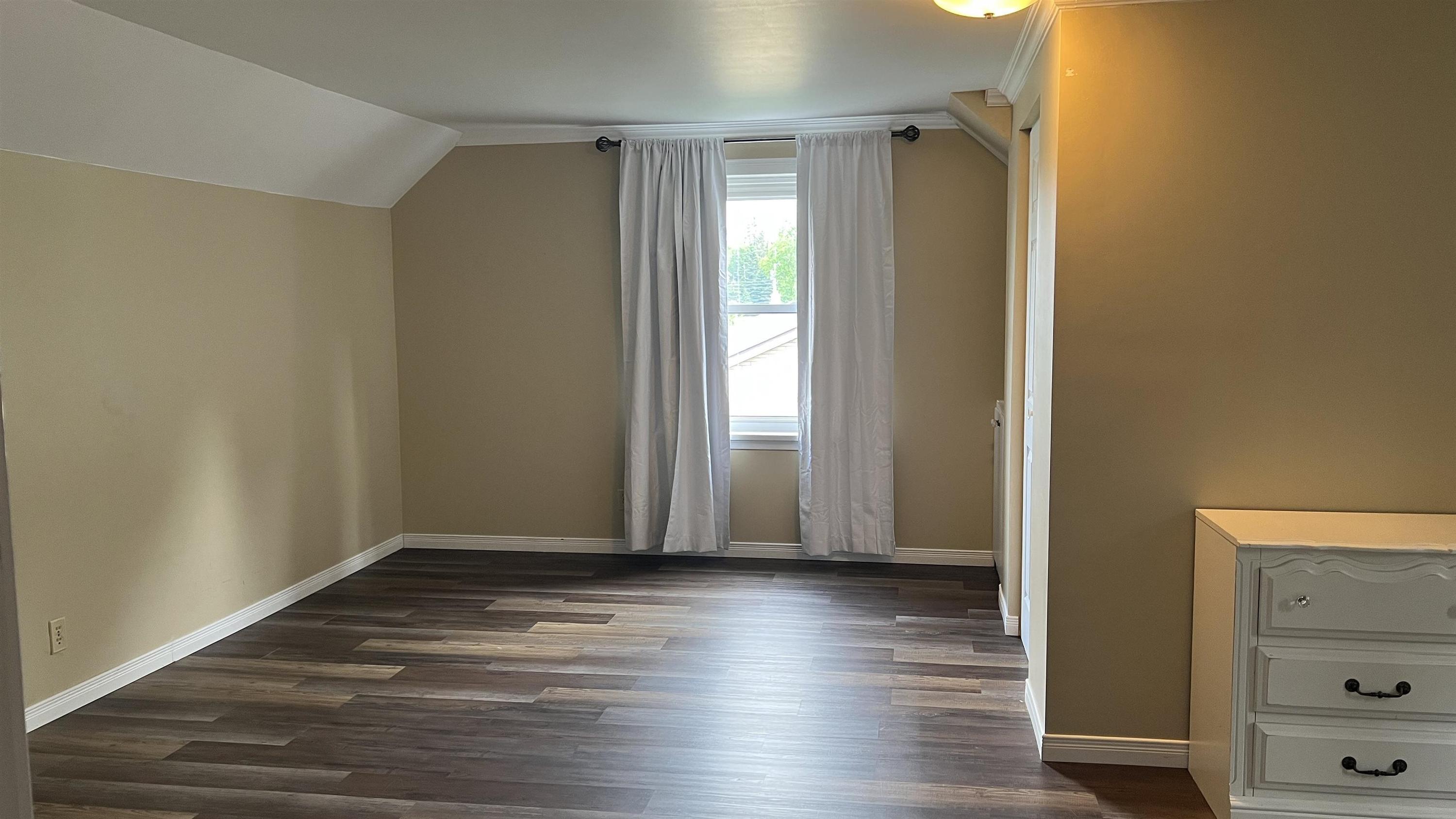 15 Sund Crescent, Marathon, ON - Indoor Photo Showing Other Room