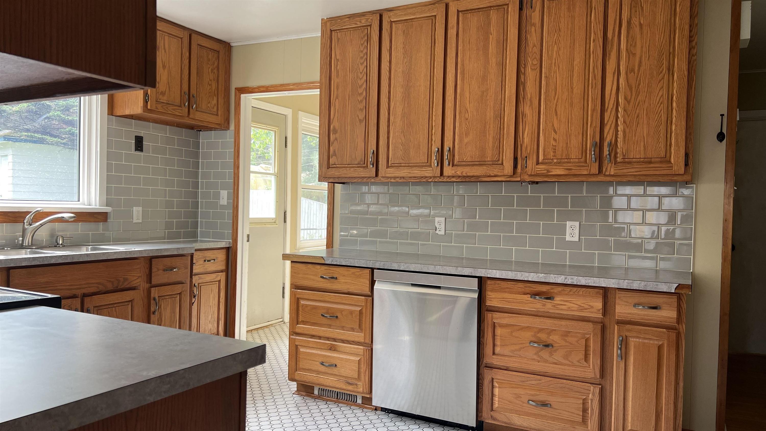 15 Sund Crescent, Marathon, ON - Indoor Photo Showing Kitchen